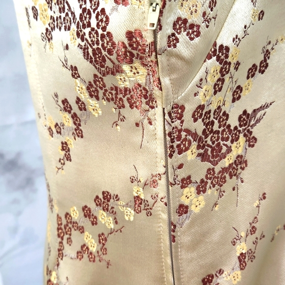 Gold Traditional Chinoiserie Dress - Picture 6 of 8
